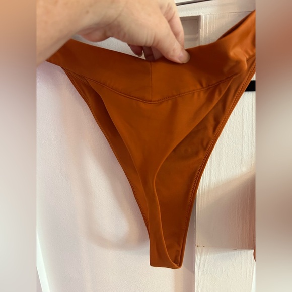 Parade scoop neck bikini and thong bottom - Picture 5 of 7